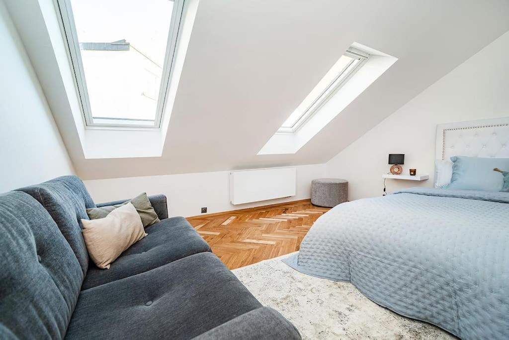 Luxurious 3 Bedroom In The Old Town *