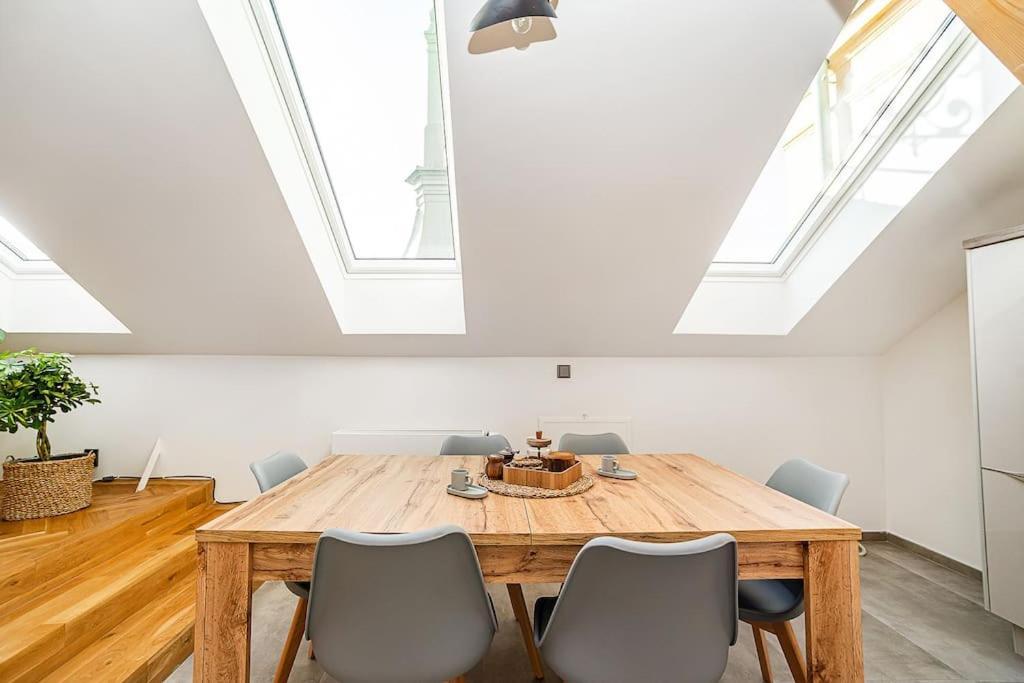 Apartment Luxurious 3 Bedroom In The Old Town Prague