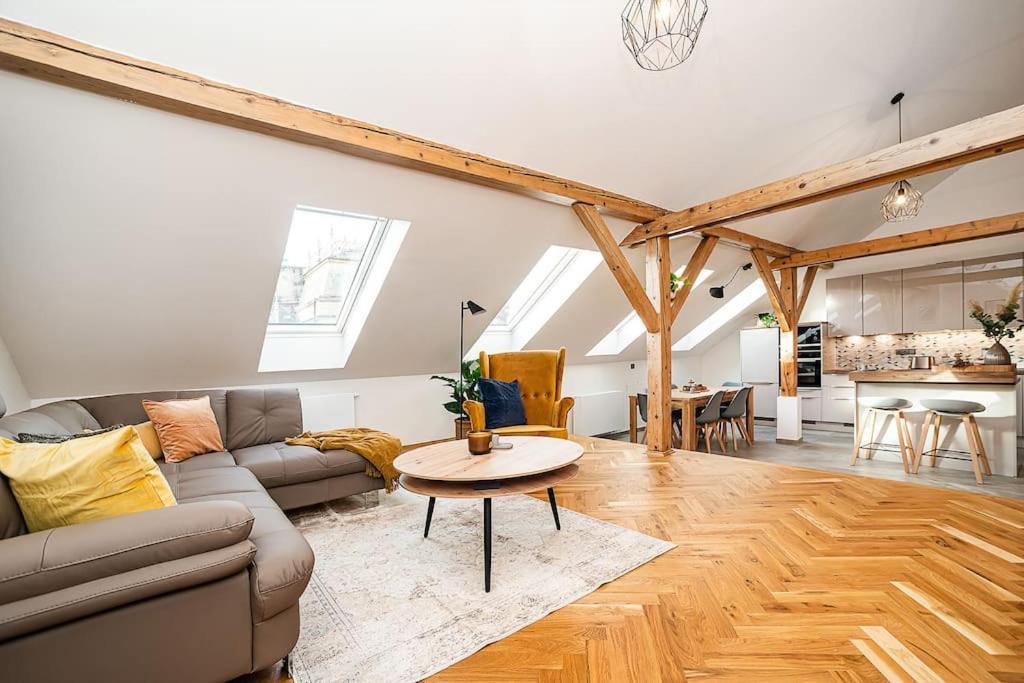 Apartment Luxurious 3 Bedroom In The Old Town Prague