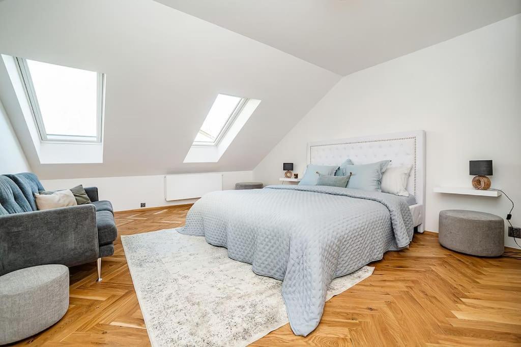 Luxurious 3 Bedroom In The Old Town *