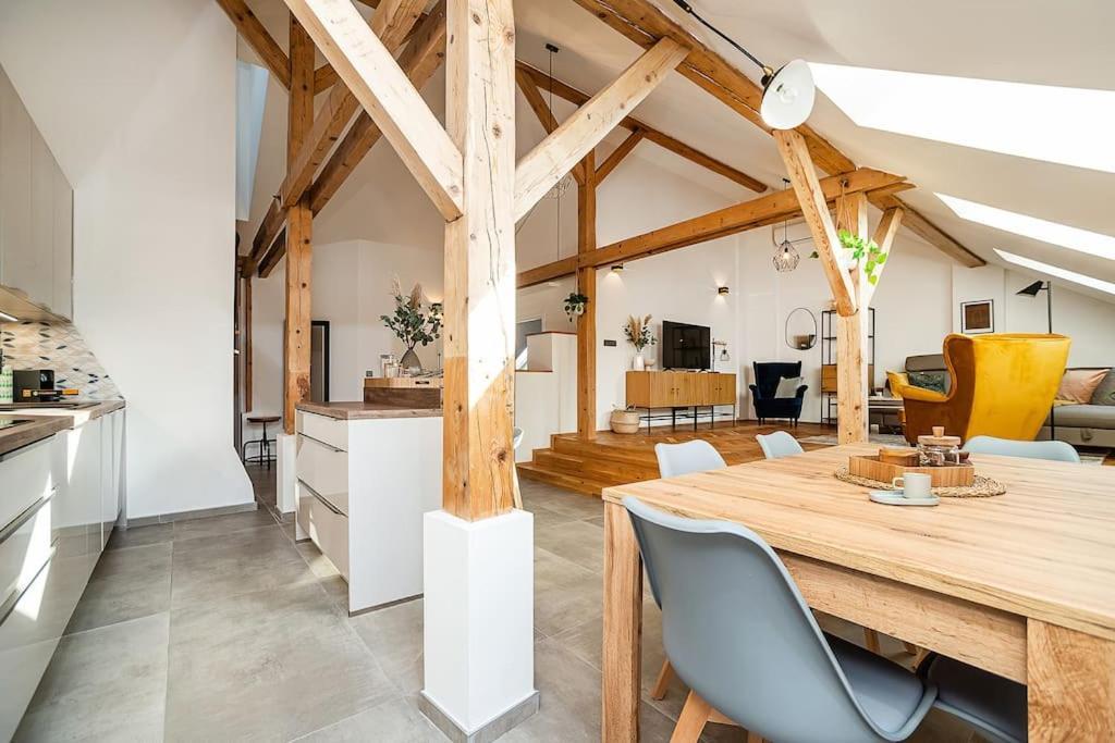 Apartment Luxurious 3 Bedroom In The Old Town *