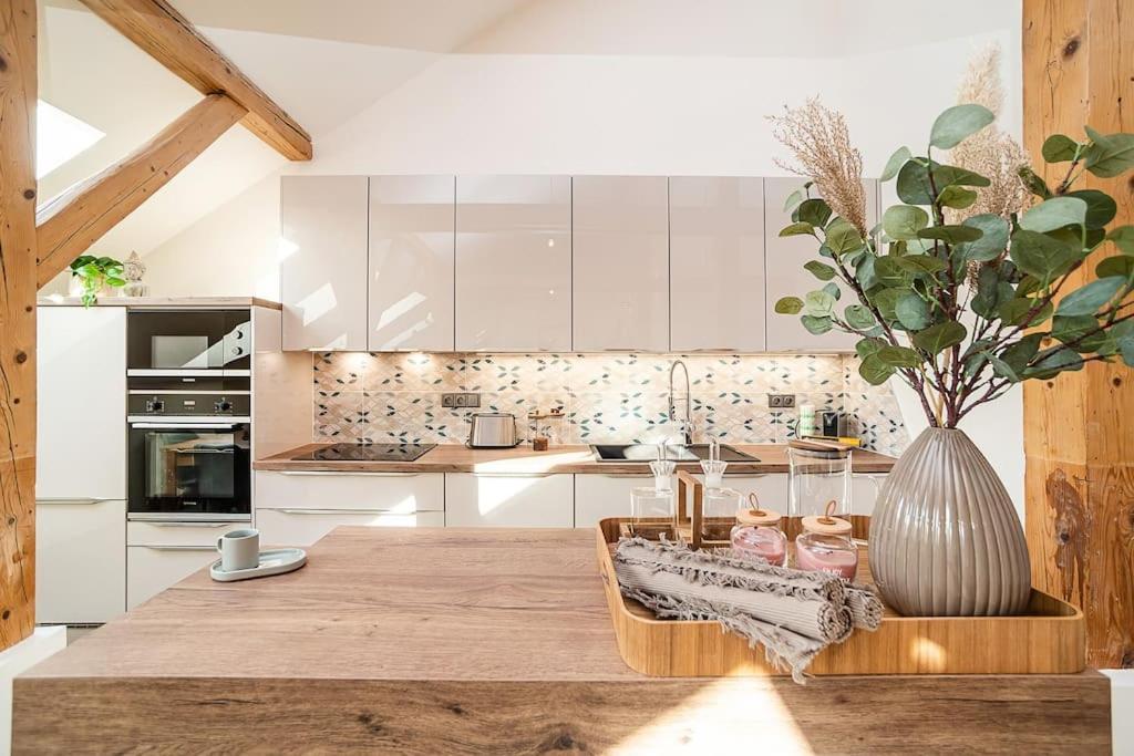 Luxurious 3 Bedroom In The Old Town *