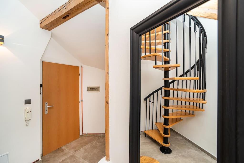 Luxurious 3 Bedroom In The Old Town Apartment
