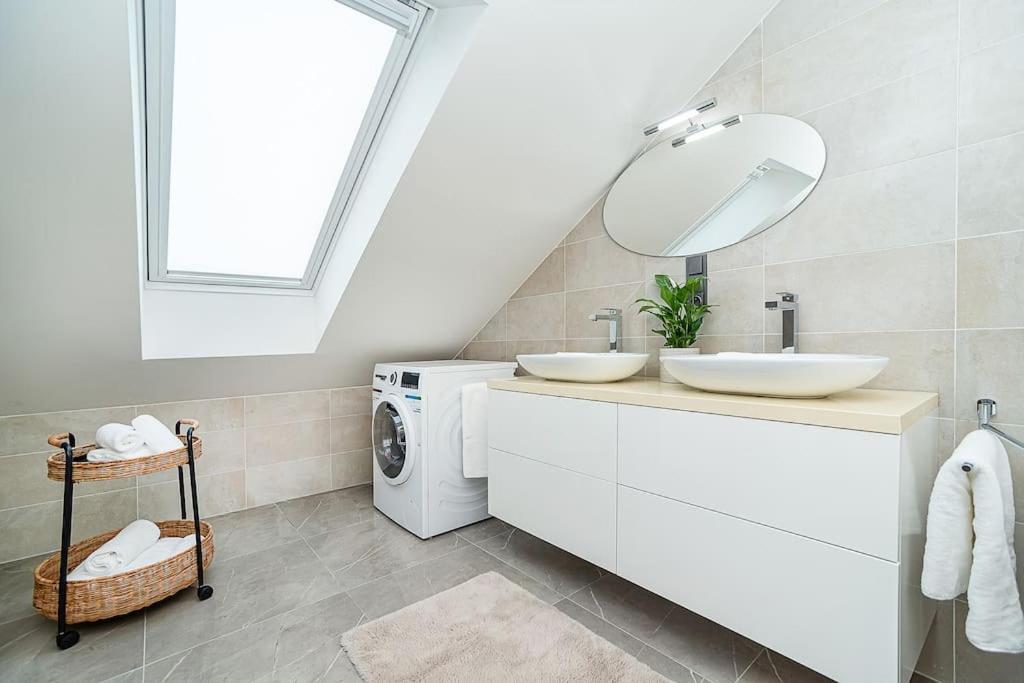 Apartment Luxurious 3 Bedroom In The Old Town